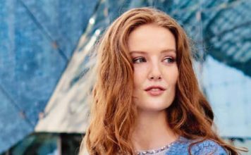Ажурный кардиган спицами нежно-голубого цвета Ажурный кардиган спицами нежно-голубого цвета схема вязания с подробным опсианием для женщин спицами бесплатно